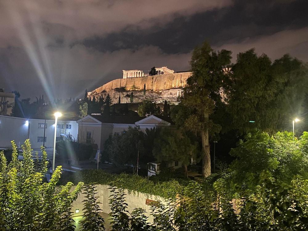 Check Point - Acropolis View B