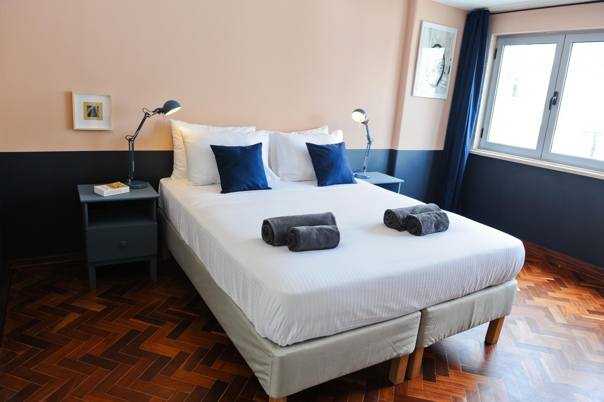 Cosmopolitan Comfort in Lisbon 4a 2