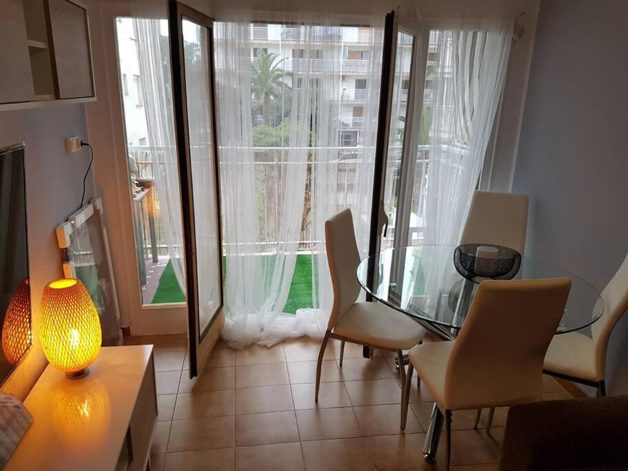 Apartamento Excepcional,Piscina Y 100m de la Playa, Parking Gratis!!