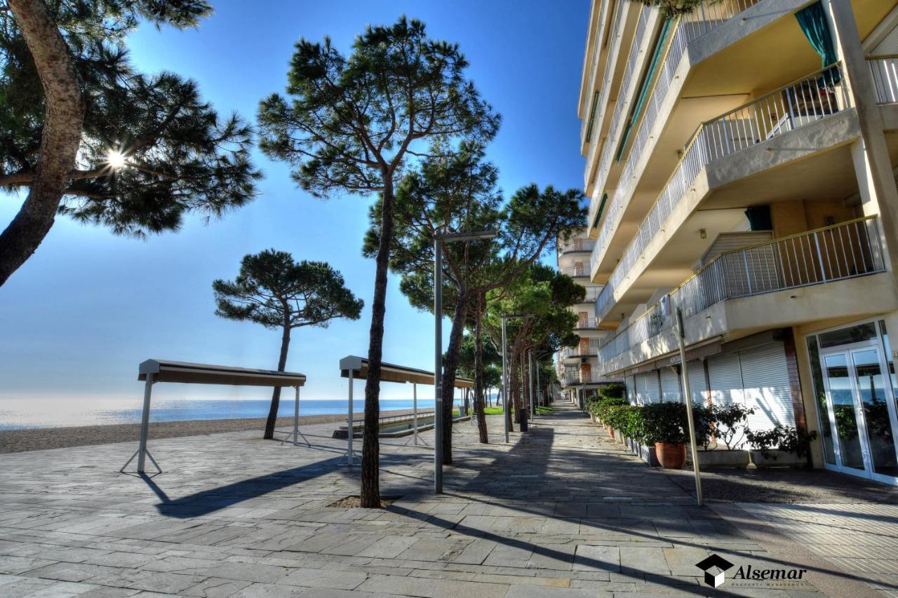 Catalunya Apartament Per 4 Persones En Edifici Del Passeig Maritim Amb Vistes Sobre la Vall D'aro