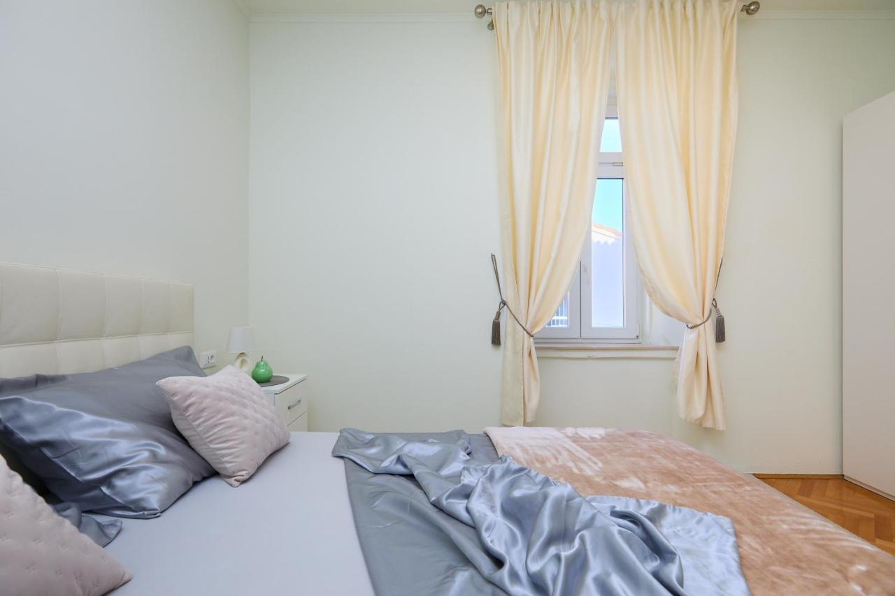 Spacious 4 Bedroom Dubrovnik Apartment 2