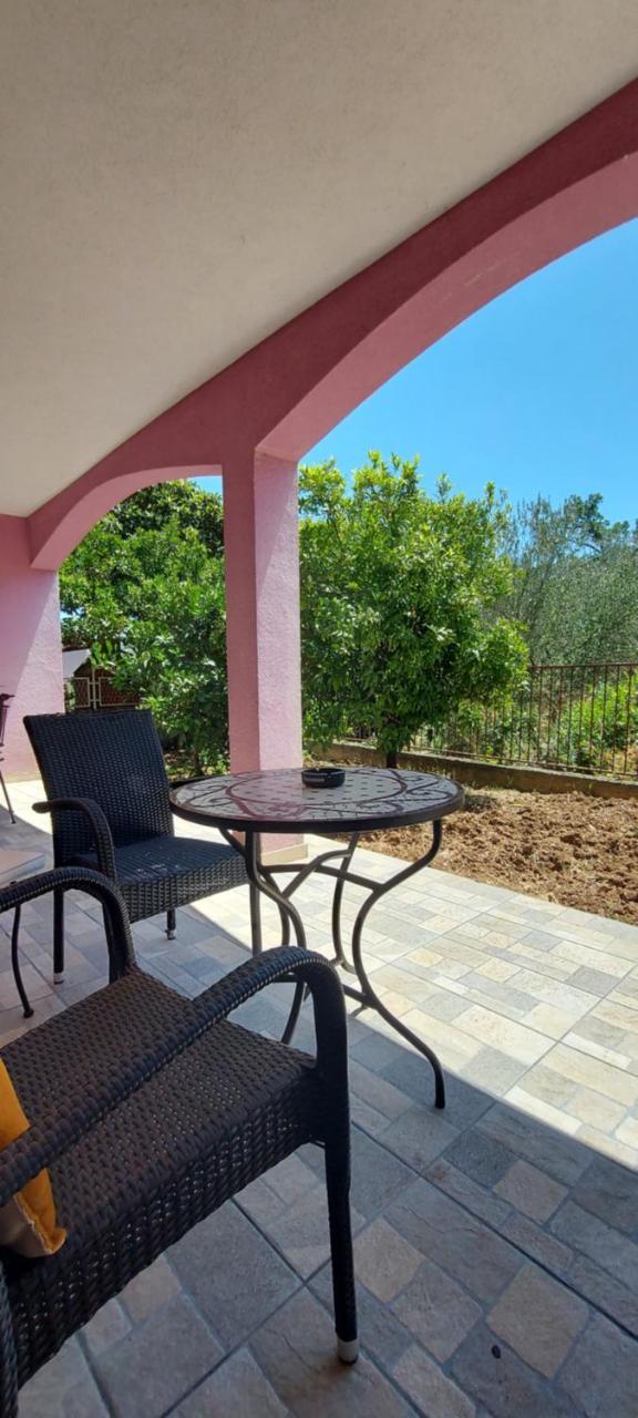 Apartments Pink 2
