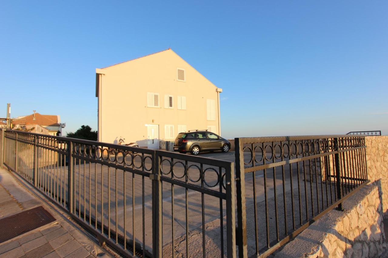Studio Talir (Adults Only)