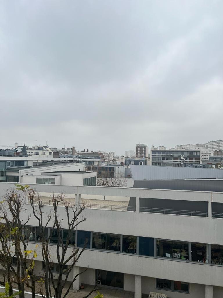 Bonjour