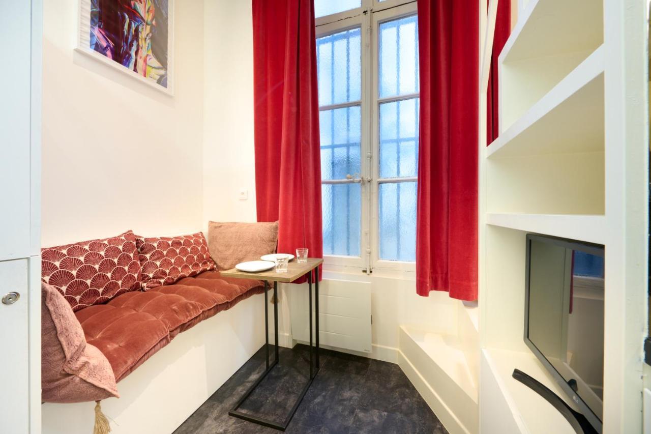 Amazing Studio 2p - Place Saint Georges/ Martyrs (Adults Only)