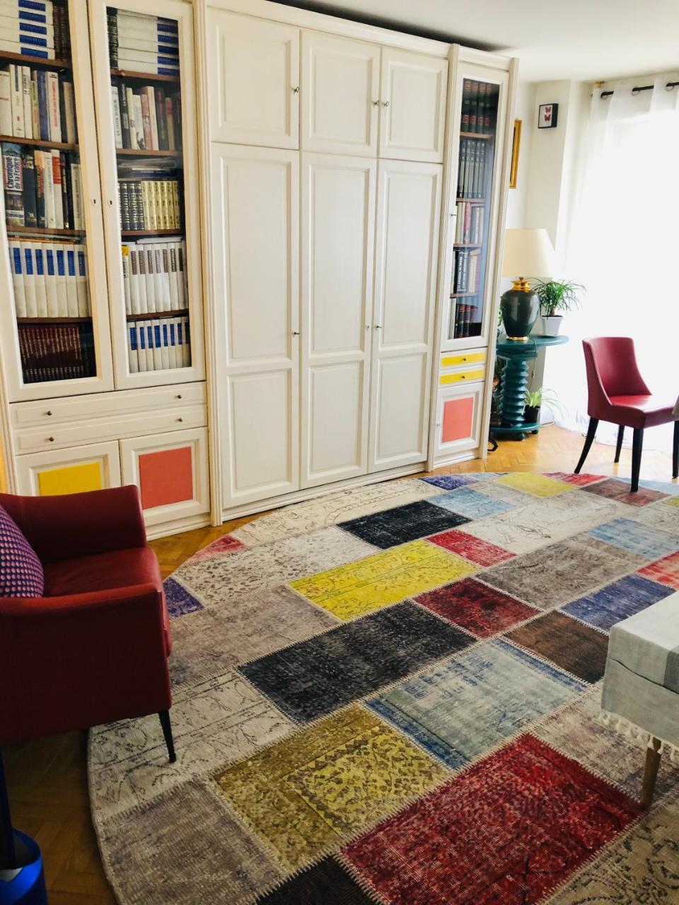 Beau Studio Bastille (Adults Only)