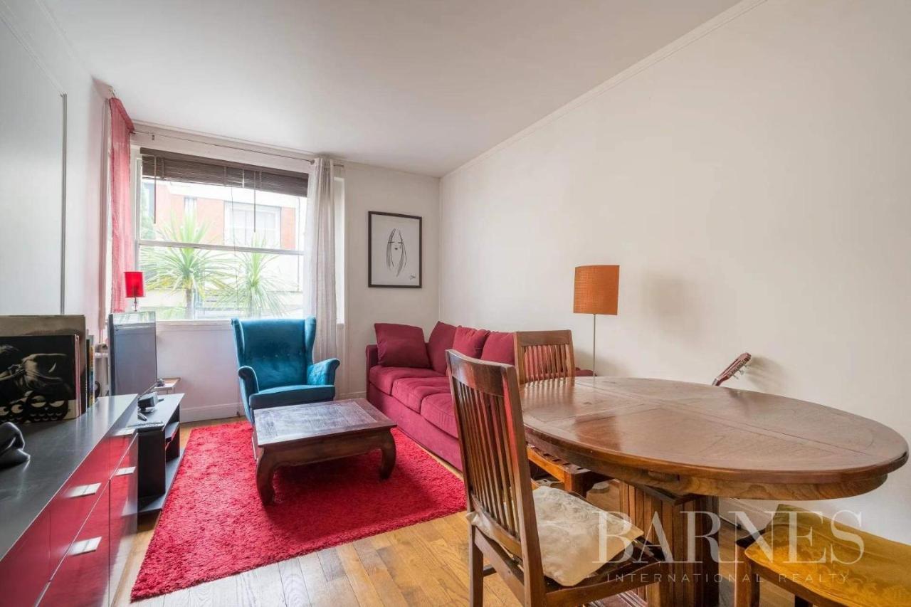 Neuilly-Sur-Seine F2 En Rez de Chaussee (Adults Only)