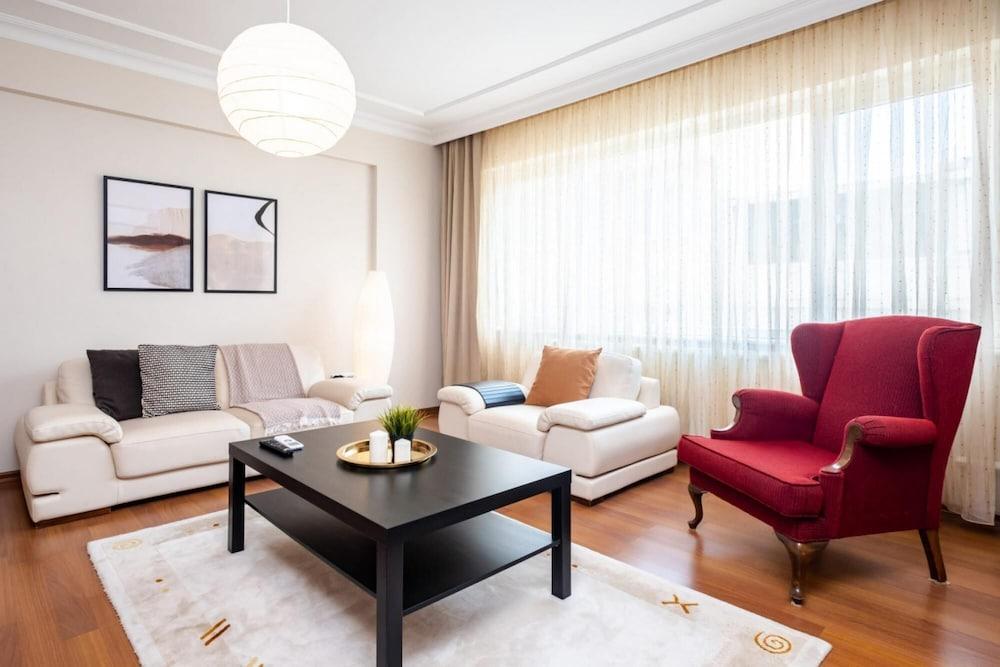 Comfy Flat Near Popular Attractions in Sisli