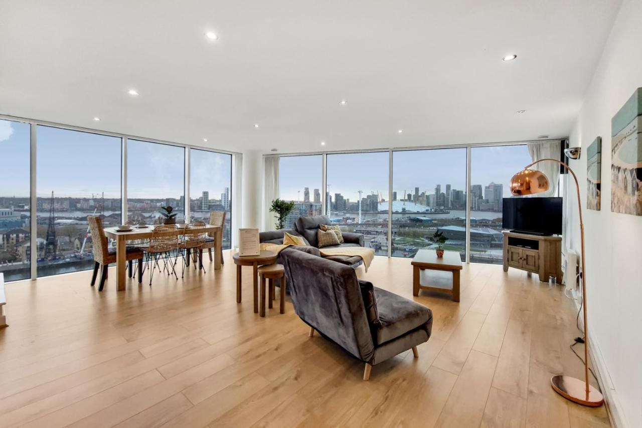 Deluxe Two Bed Apartment with River & City View