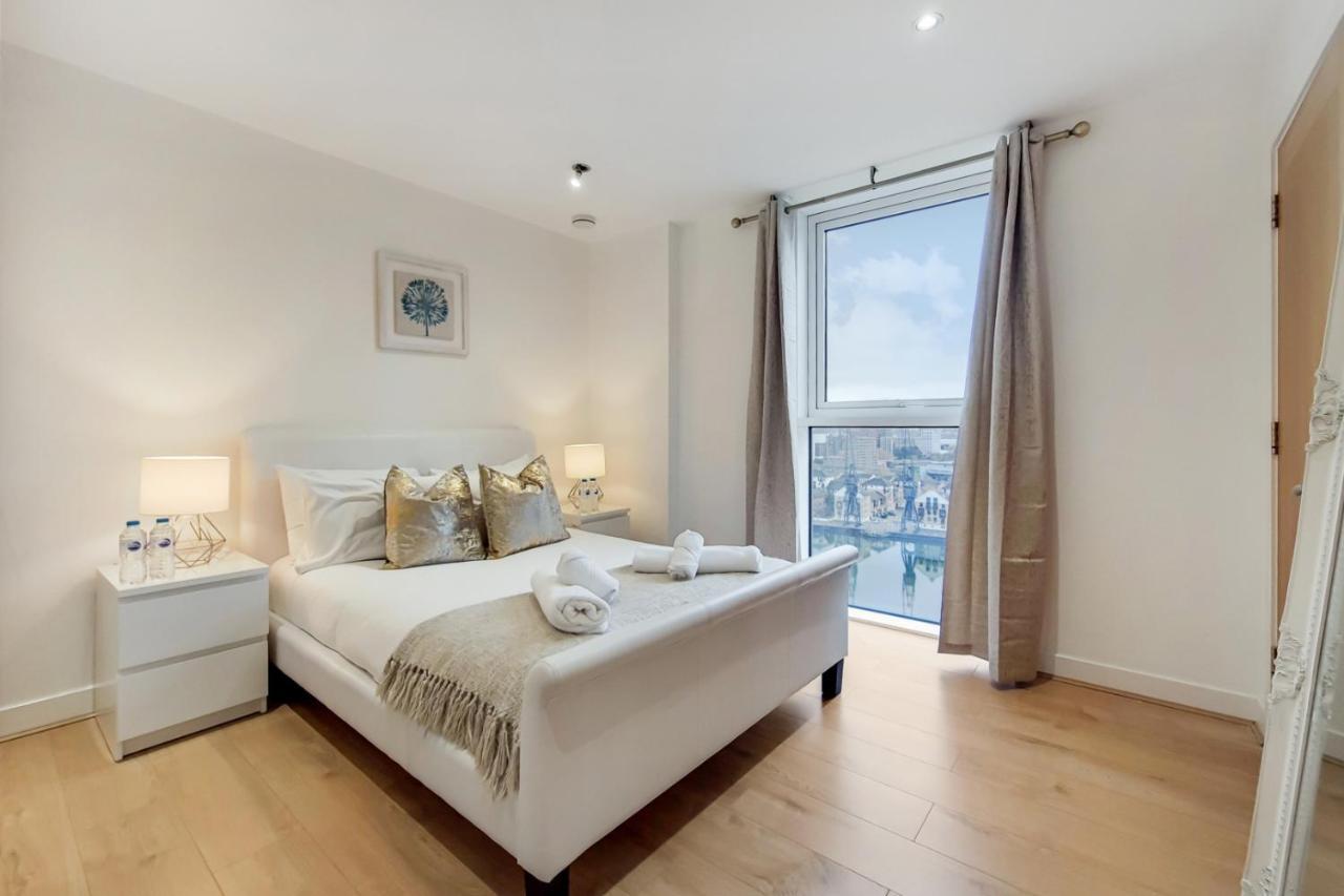 Deluxe Two Bed Apartment with River & City View 1