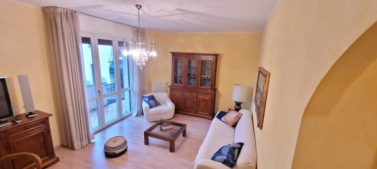 Spacious Apartment at Como Lake