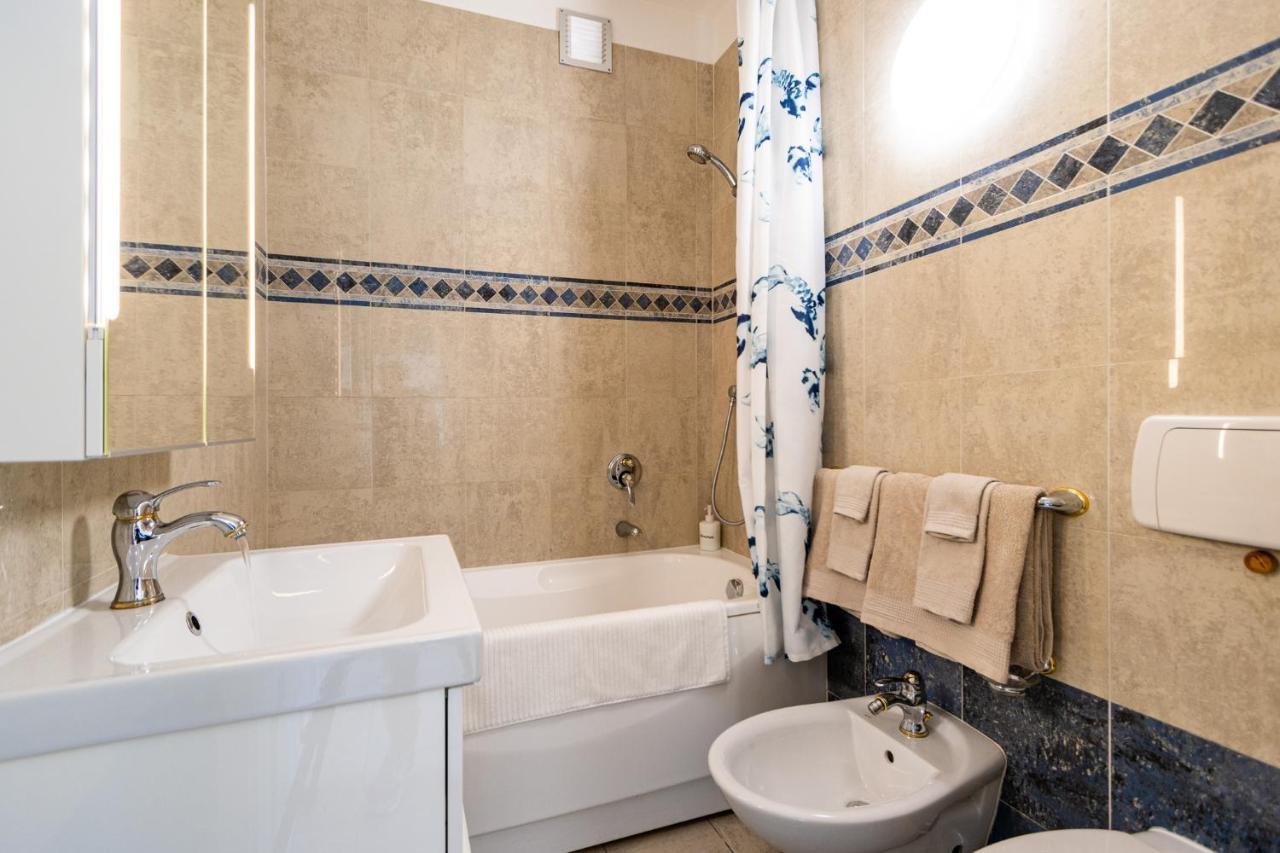 Belvedere Apartment Walking Distance From Train Station