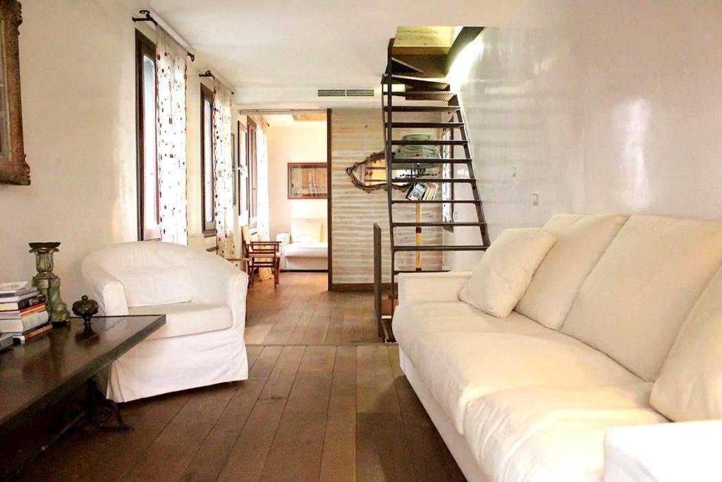 Venetian House with Terrace (Adults Only) 1