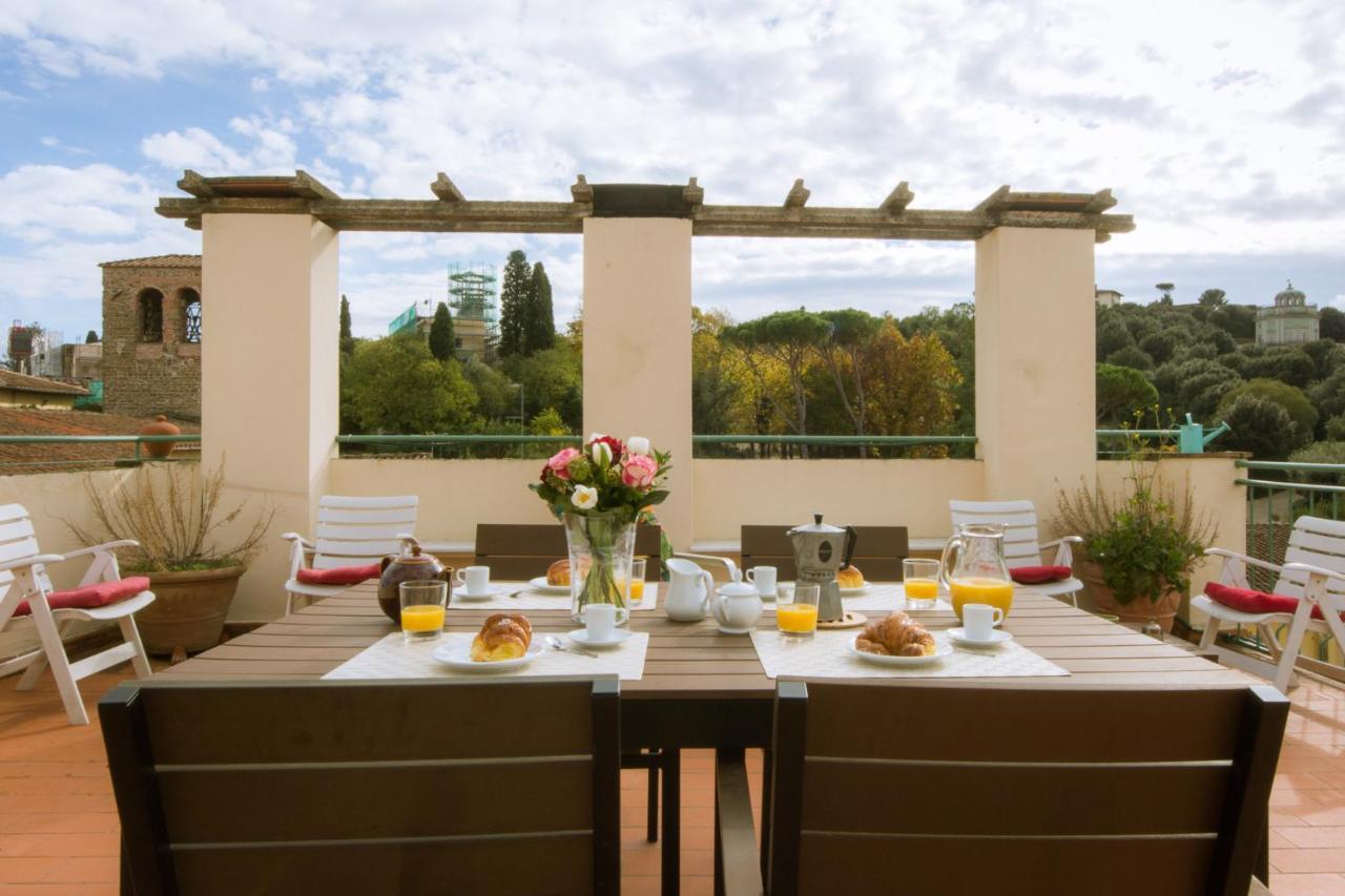 Boboli Garden Apartment with Terrace 2
