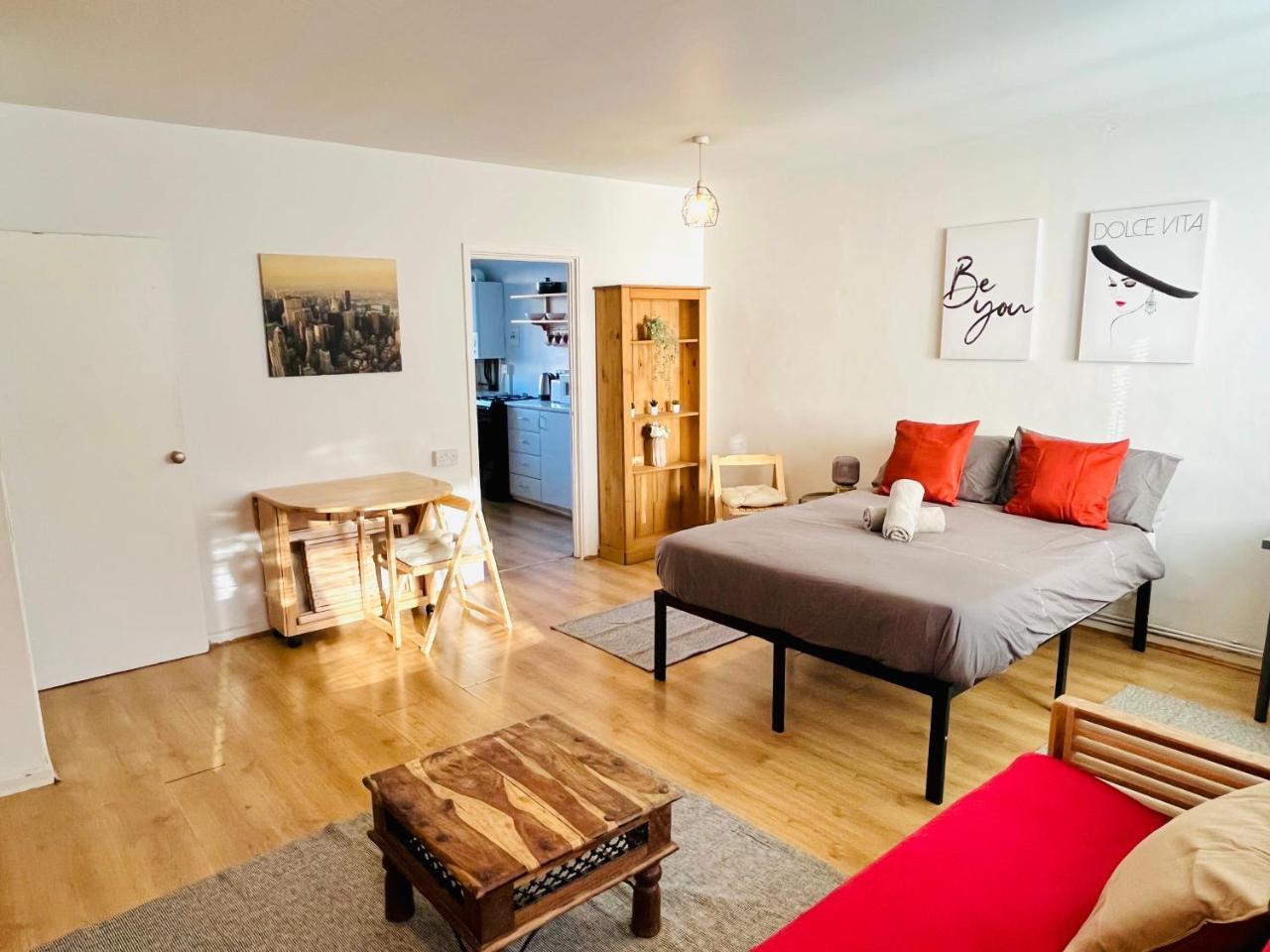 Camden Studio by Dc London Rooms 2