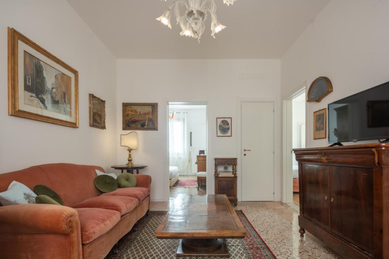 Tiepolo Apartment in the Biennale District R&R 2