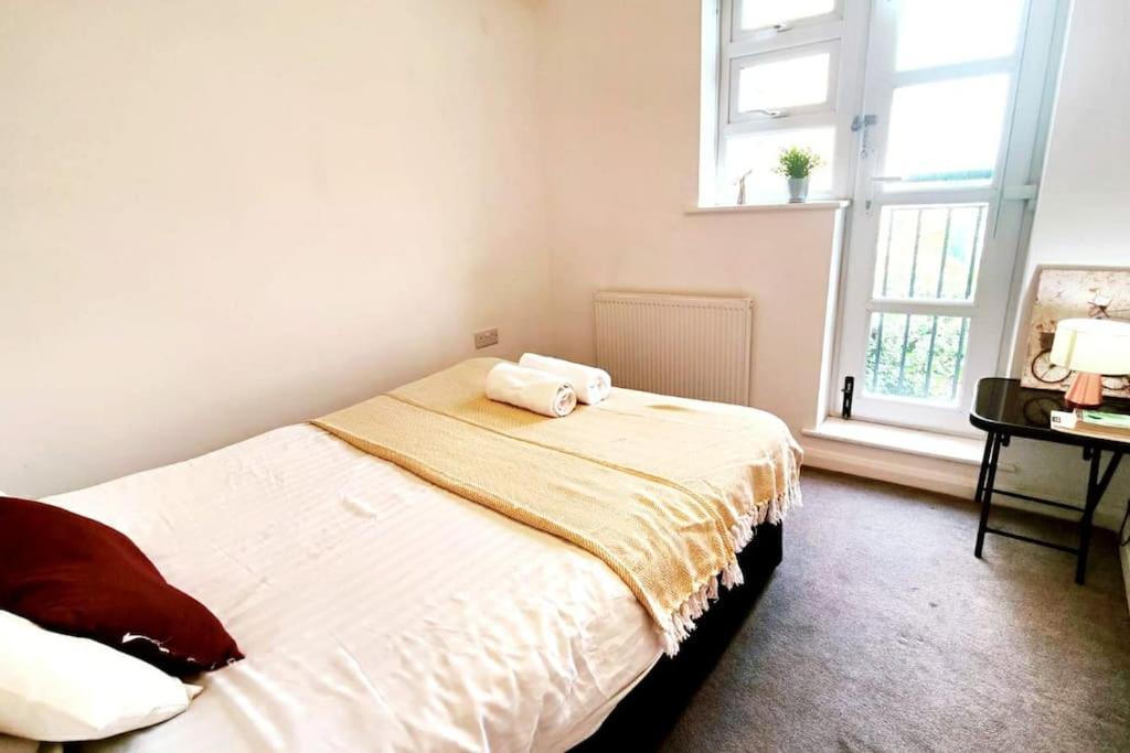 Aldgate Flats in E1. 2