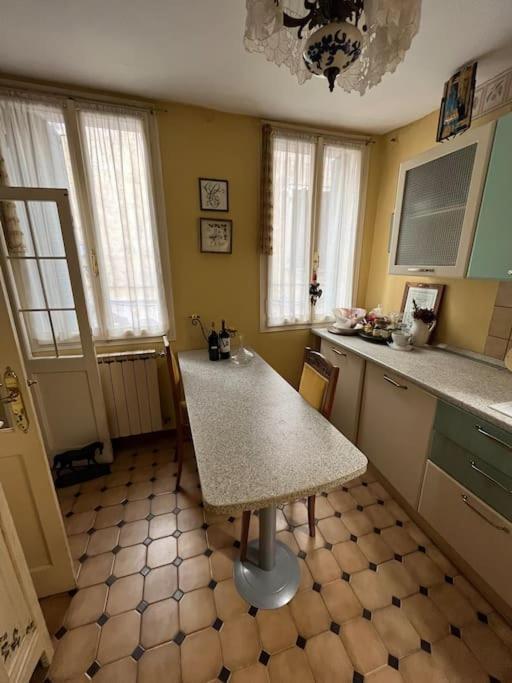 Ladonzella Apartament with Canal Grande View. 2
