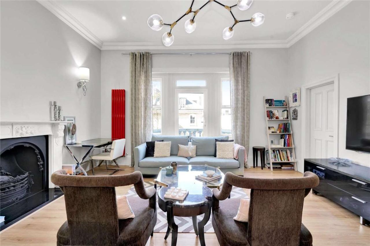 Luxury 3-Bed Apartment in Chelsea, Family Friendly, Balcony, Great Location 1