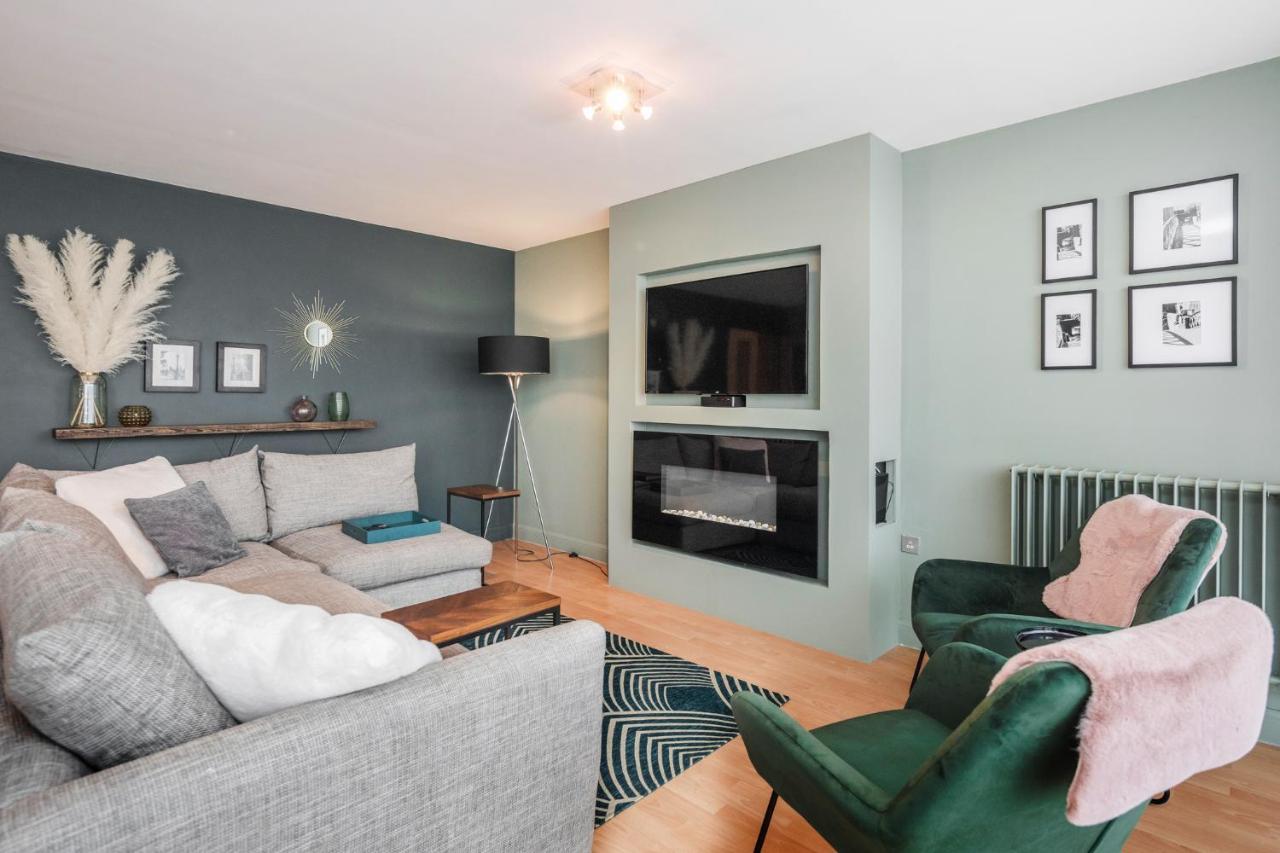 Docklands Apartment. Excel, O2, Canary Wharf.