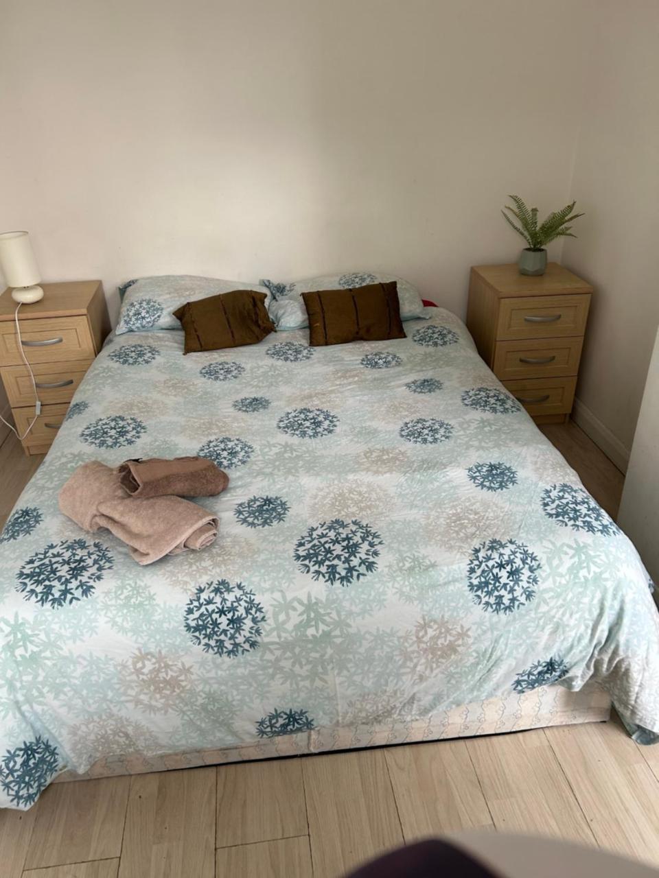 Double Room with Shared Bathroom And Kitchen