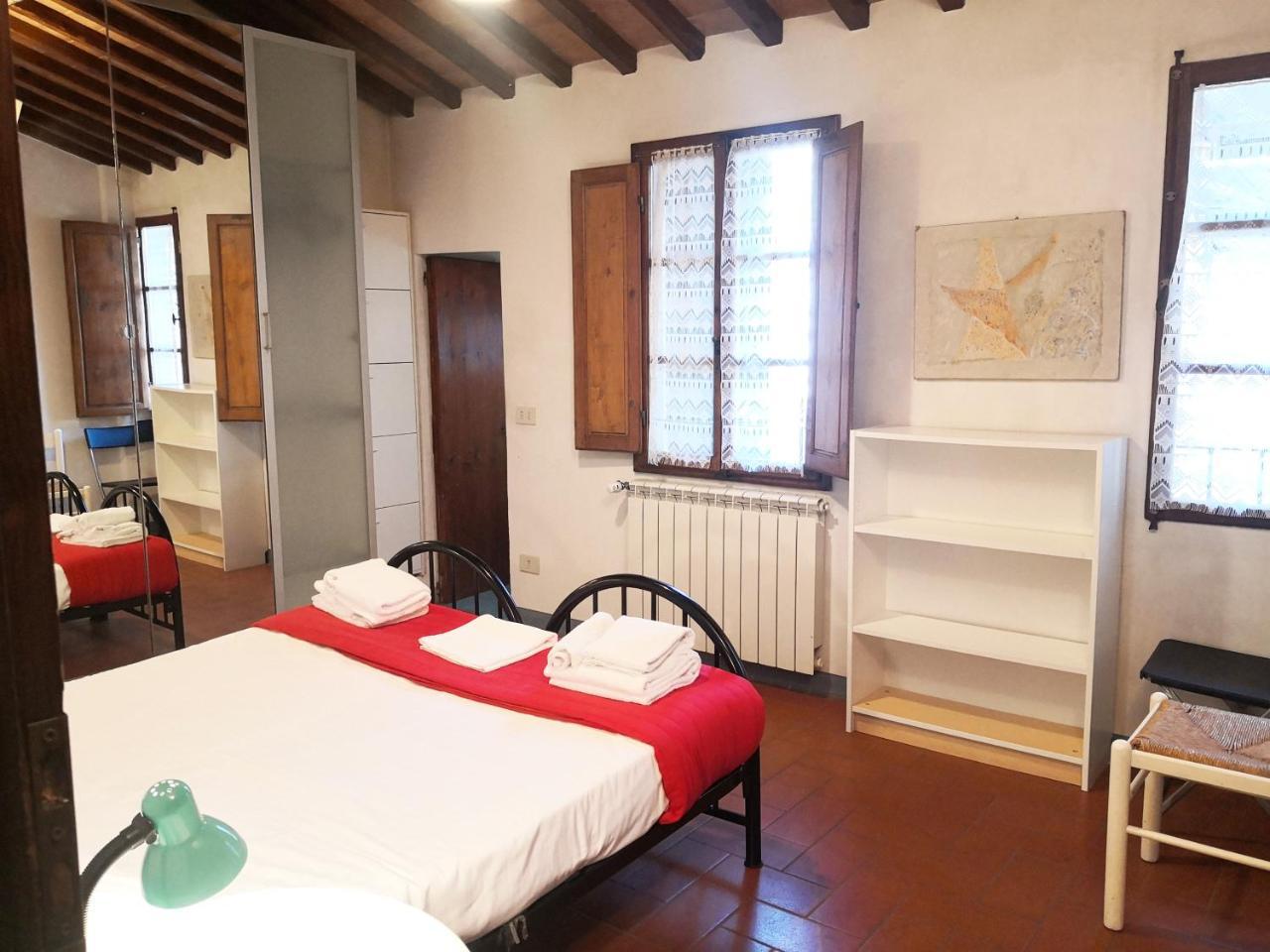 Roommo Oltrarno 1