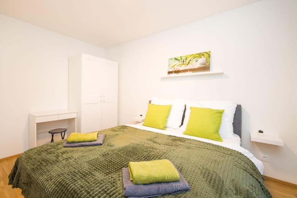 Premium City Apartment with Balcony! Free Garage Parking Included!