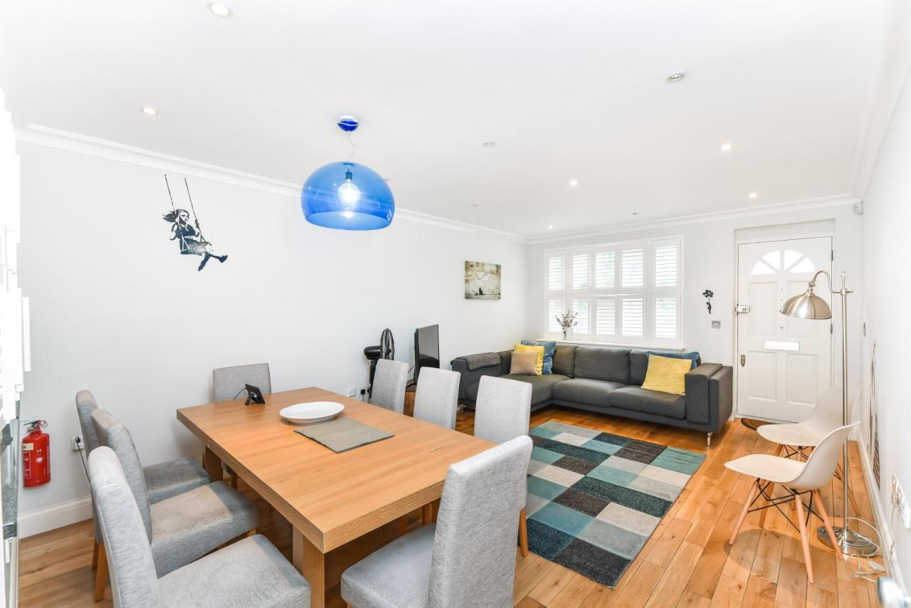 Spacious Quiet 4bedrooms 6beds House with Private Garage 5min Walk To Paddington Station