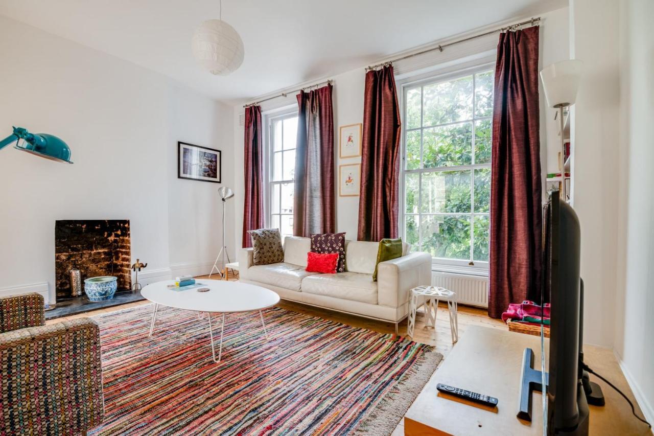Bright Two Bedroom Apartment Near Vibrant Camden Town 1