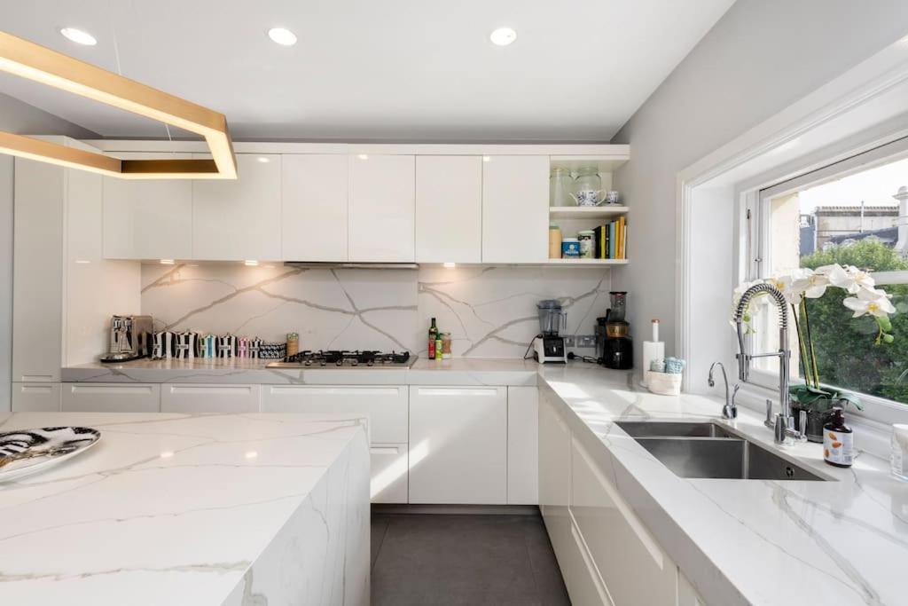 South Kensington Penthouse with Huge Roof Terrace 1