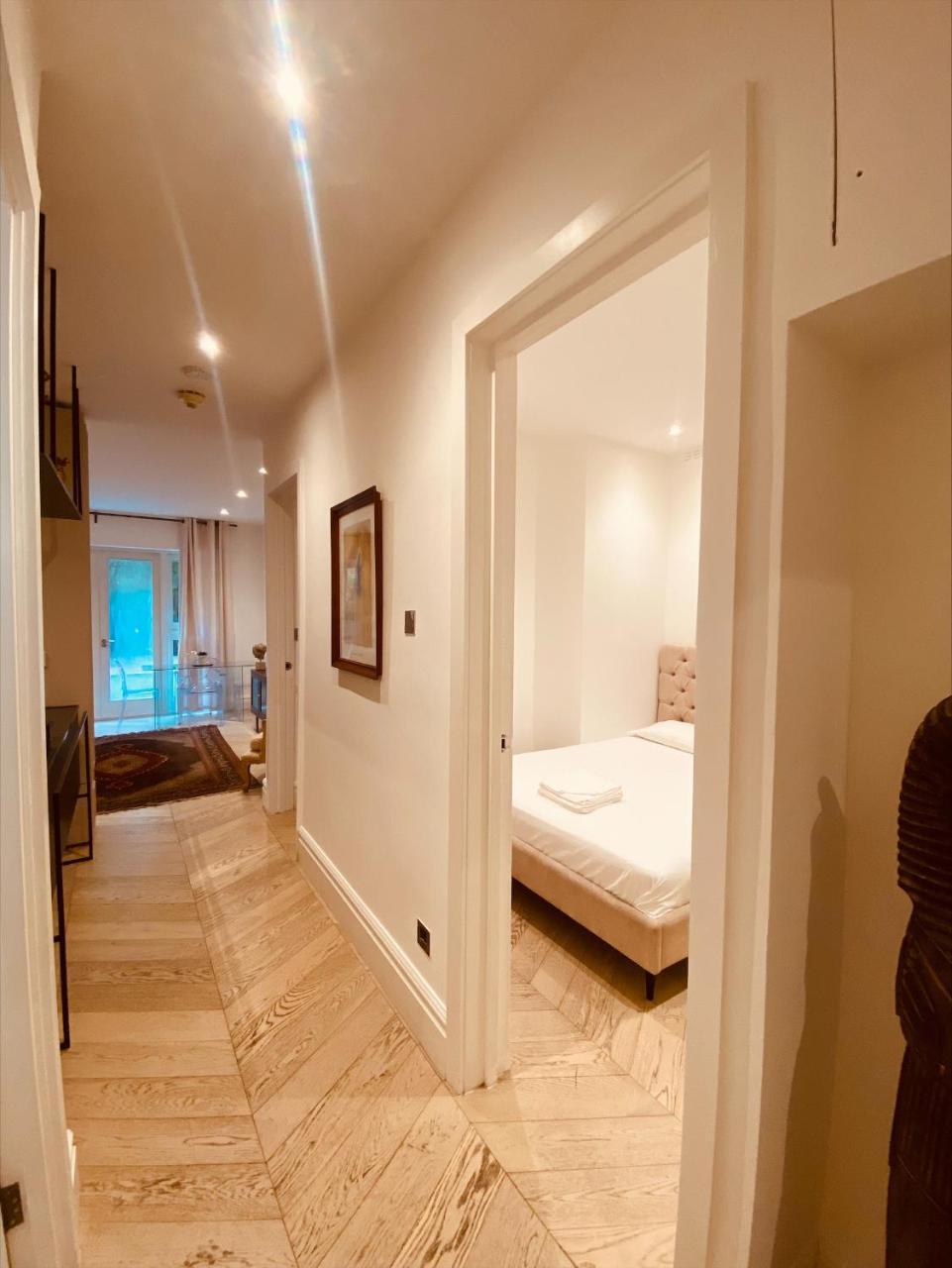 Kensington Garden Suite - 2 Bedrooms 2