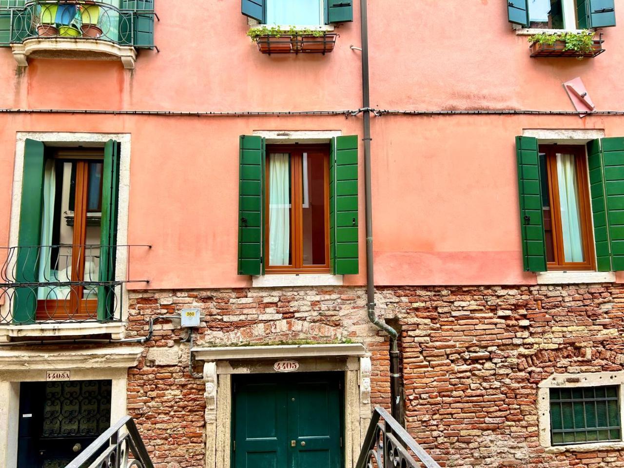 Central Flat Romantic Domus Remedio 1