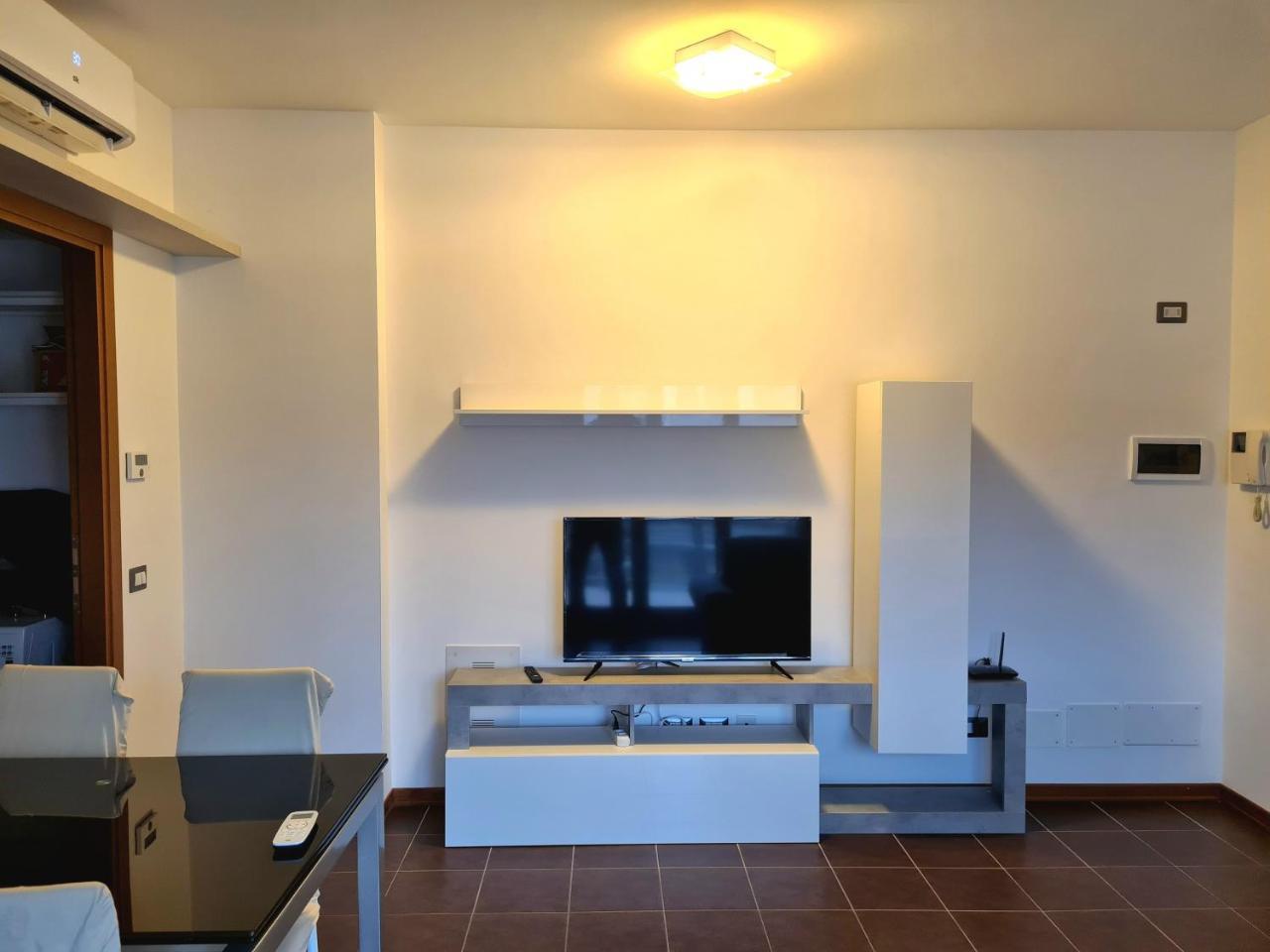 Milano Santa Giulia Business Apartment - Olimpiadi 26
