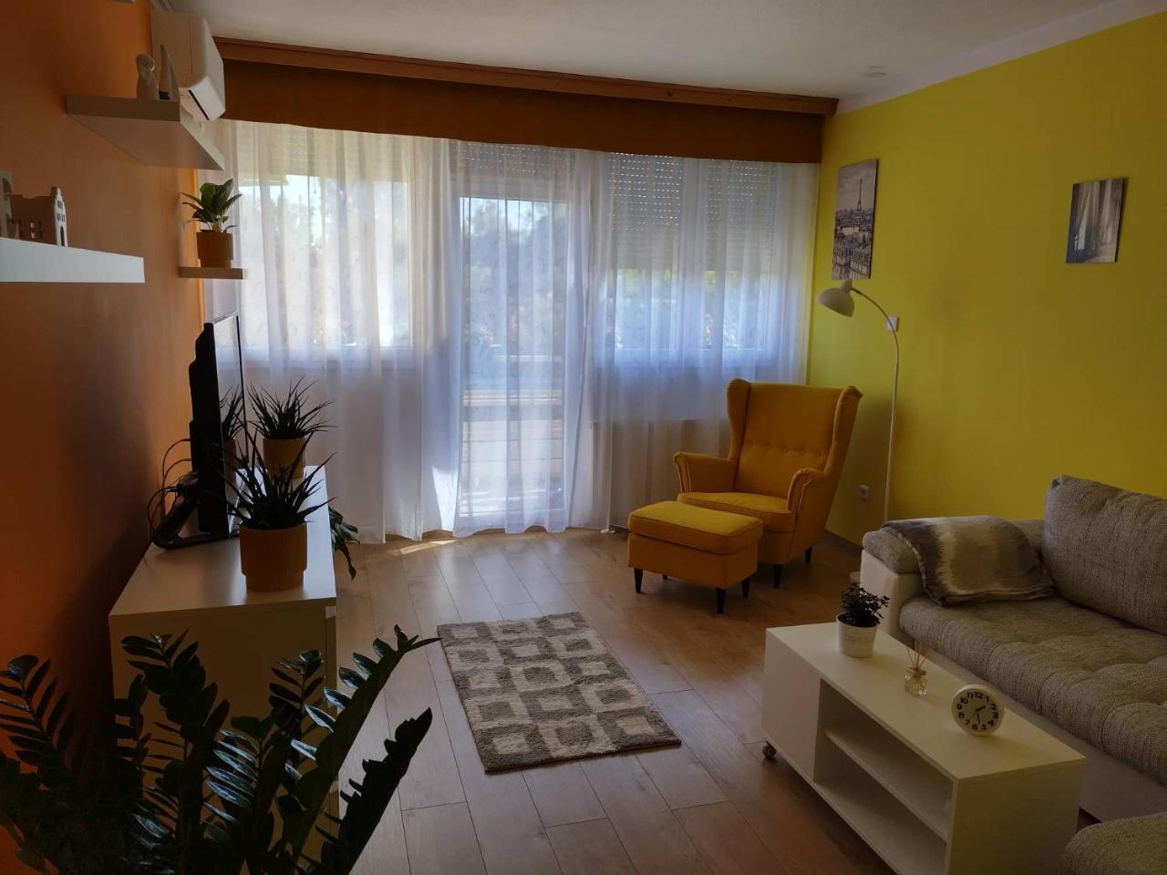Piheno Zug Apartman