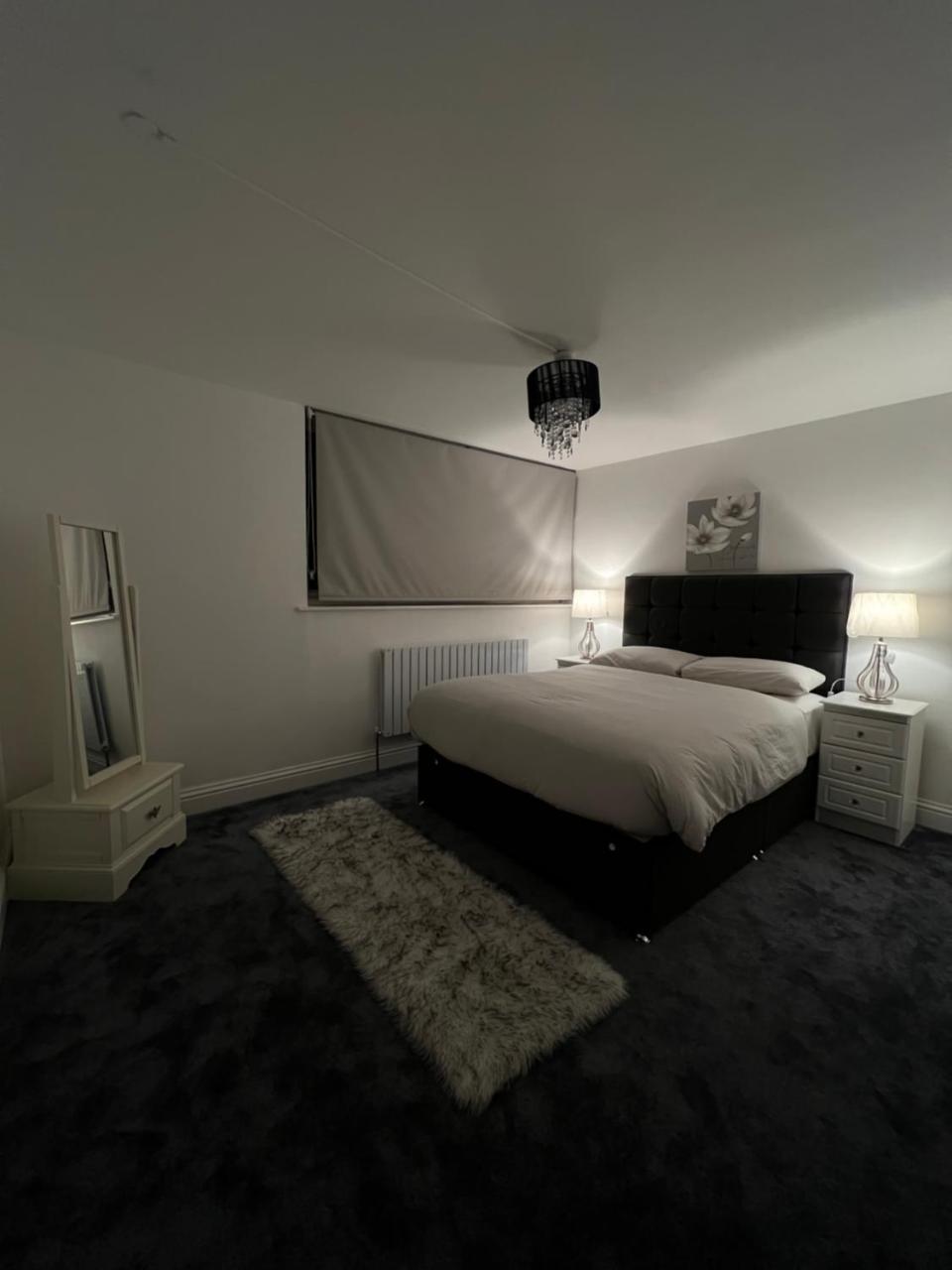 Entire Apartment in Central London - Brand New 1