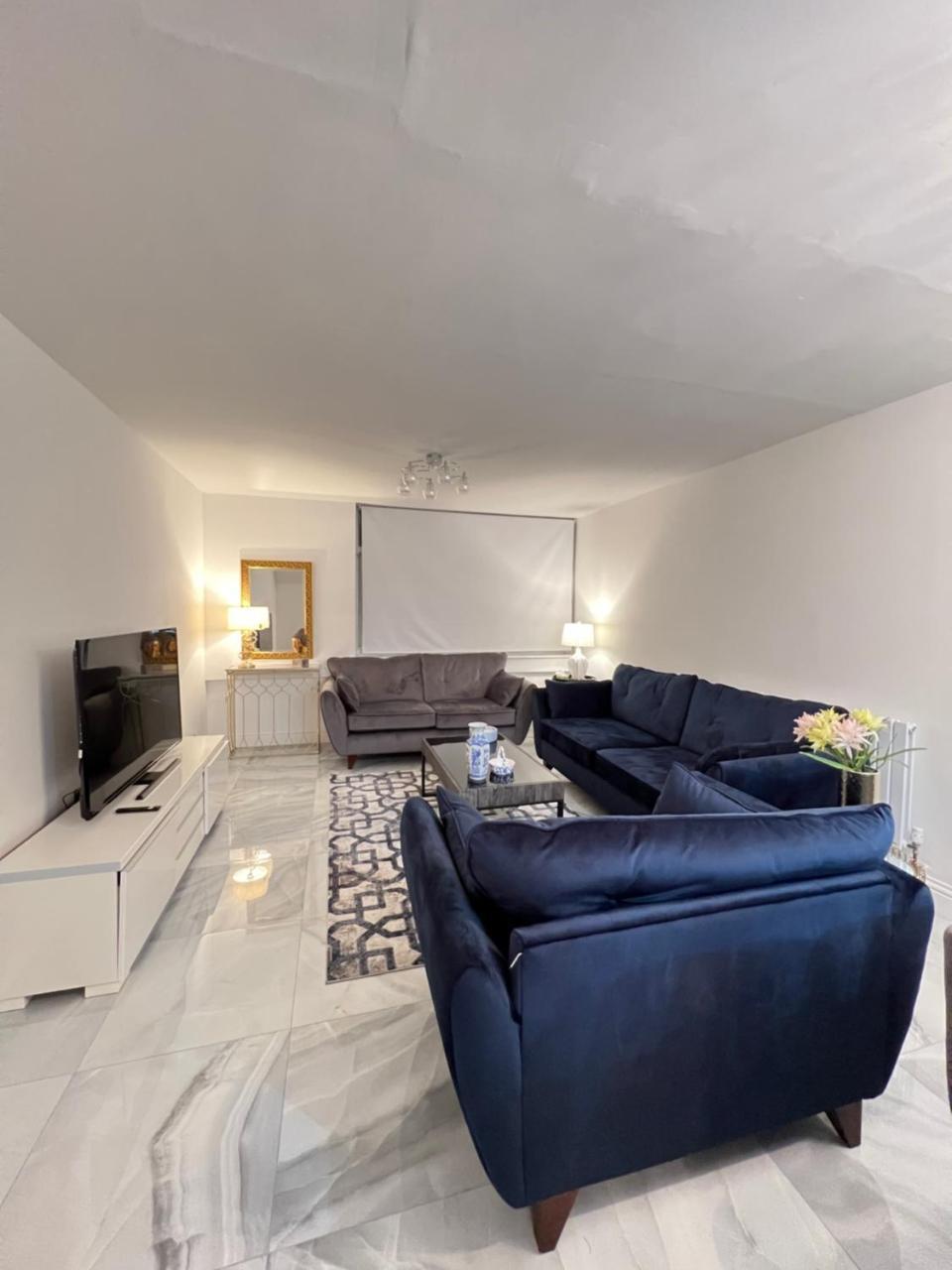 Entire Apartment in Central London - Brand New 2