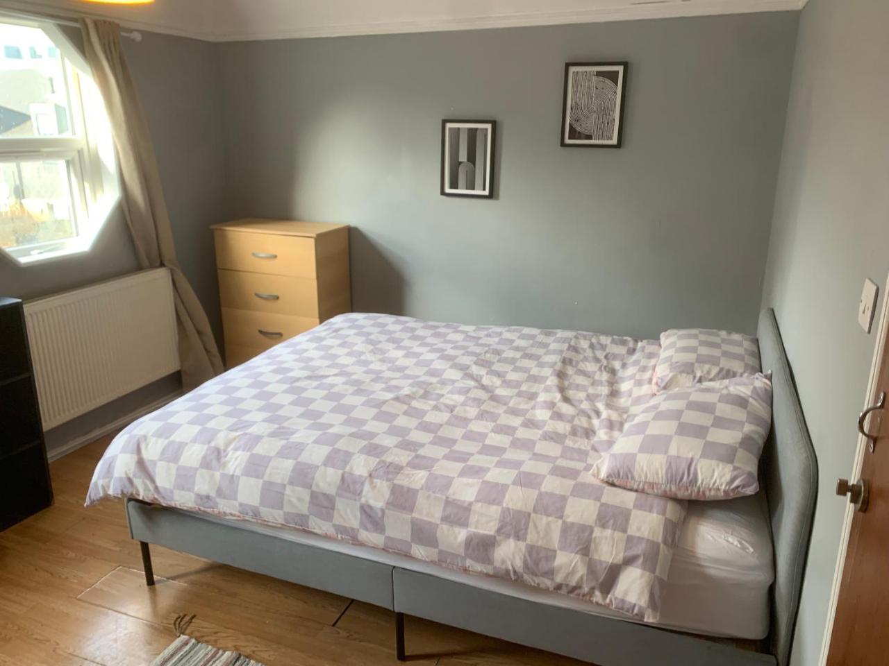Brixton/Oval House 2