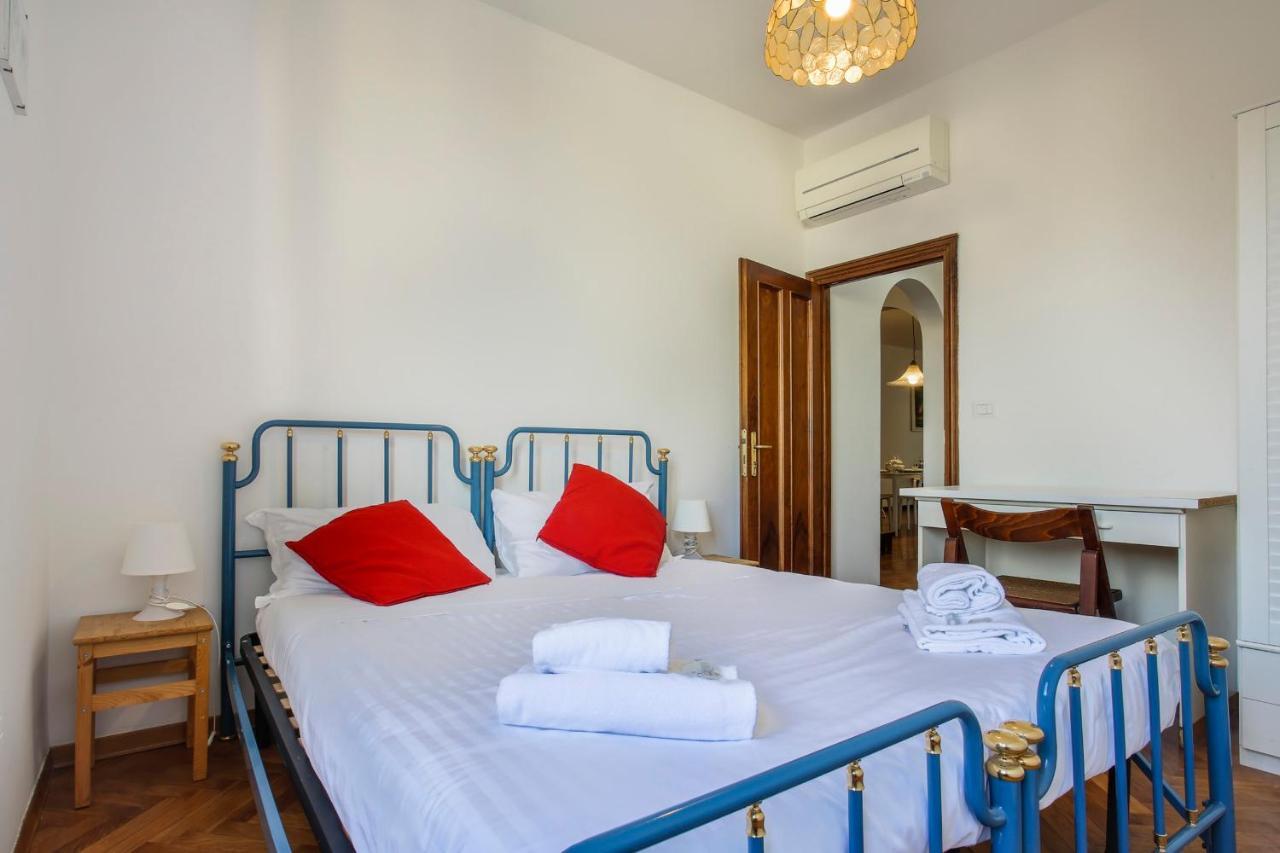 Florence Apartment-Hosted by Sweetstay 1
