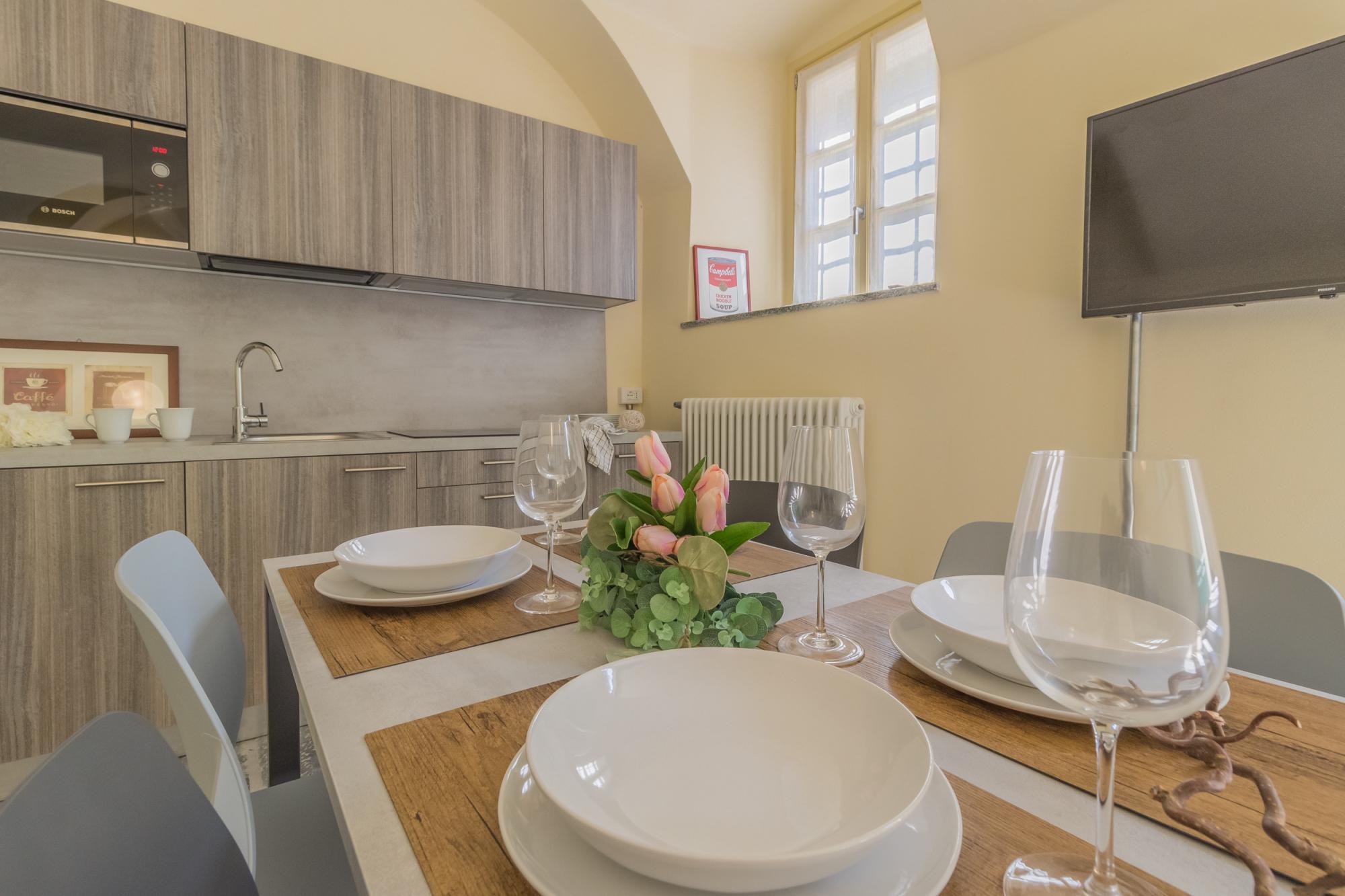 Tiny Duke Apartment in Varenna 2