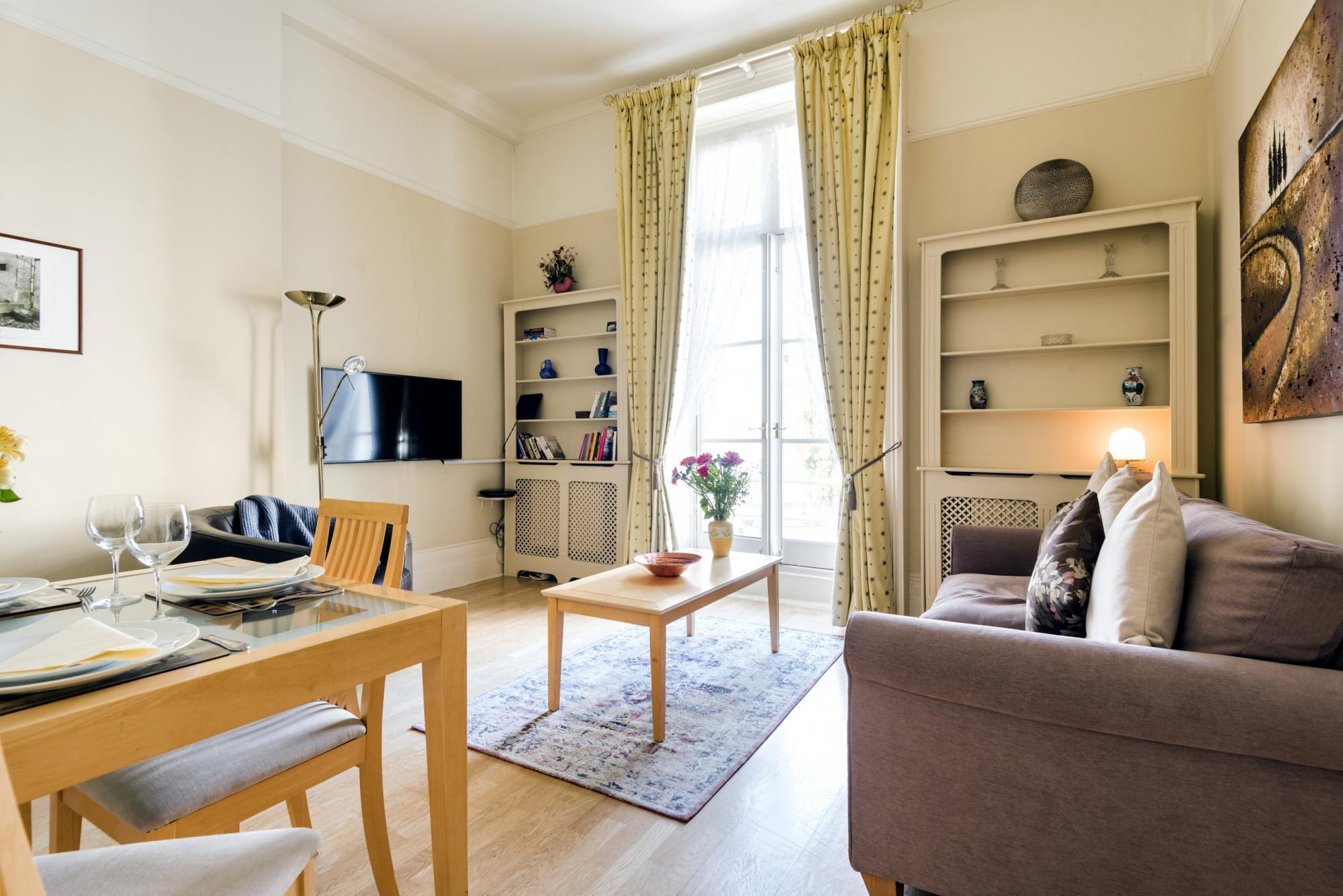 Charming Victoria Home Close To Buckingham Palace