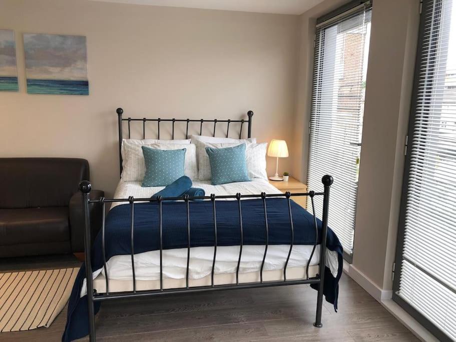 Studio Apartment Opposite Shoreditch Park 2