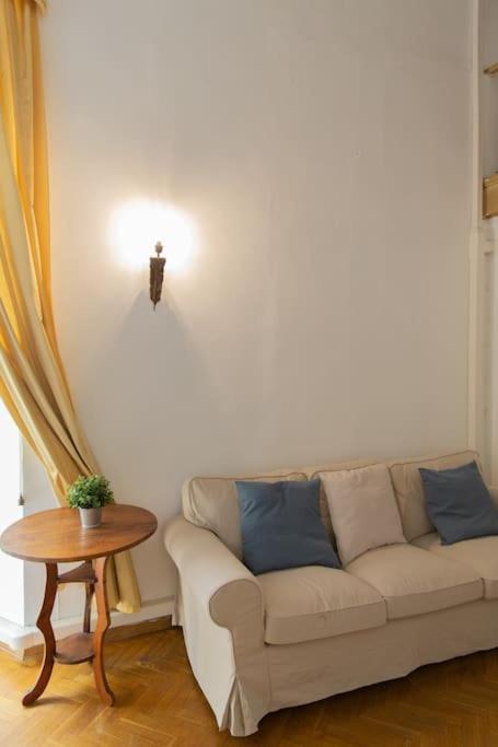 Strategic 2br Apartment 1