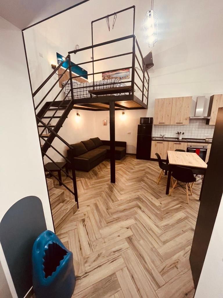 Madaleni Home Plebiscito