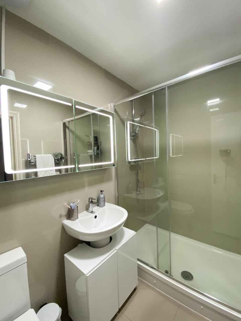 Redcliffe Gardens Apartments- Chelsea 2