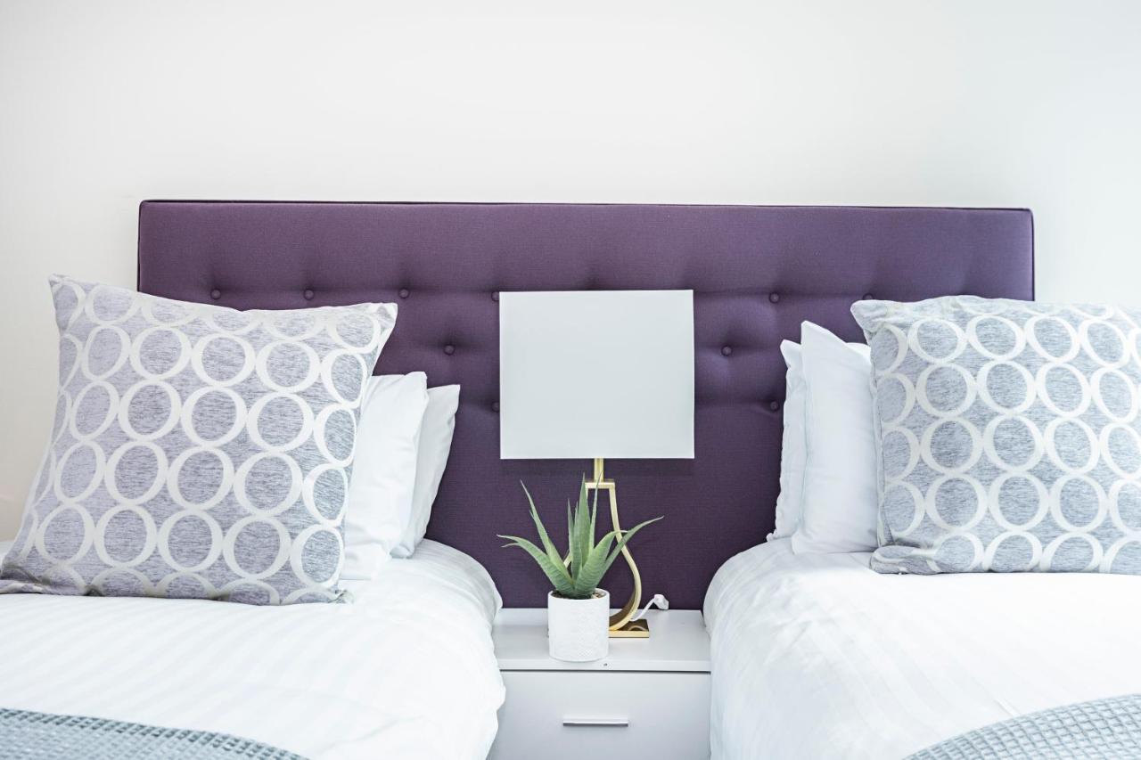 2 Bedroom Apartment by Av Stays Short Lets & Serviced Accommodation