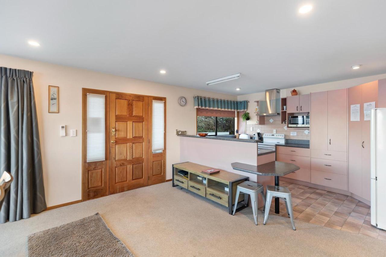 Aspen Fringe Family Home with Stunning Views 1