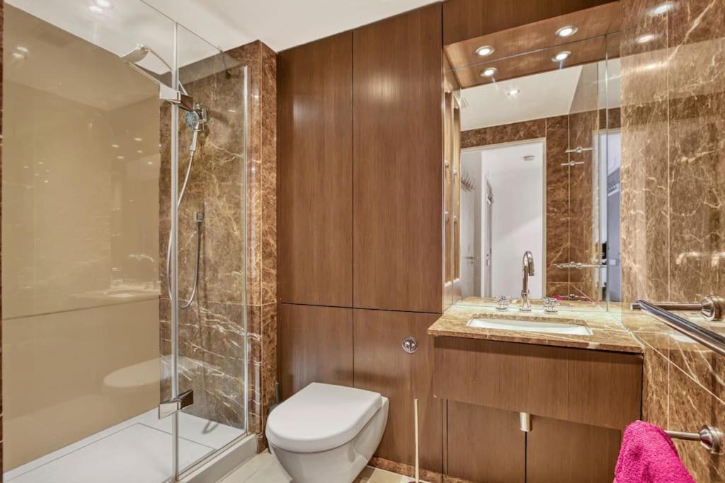 Modern Chic Studio Chelsea 1