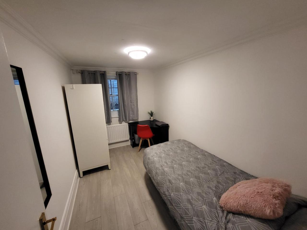 Cosy Apartment by Clapham South Underground! 2