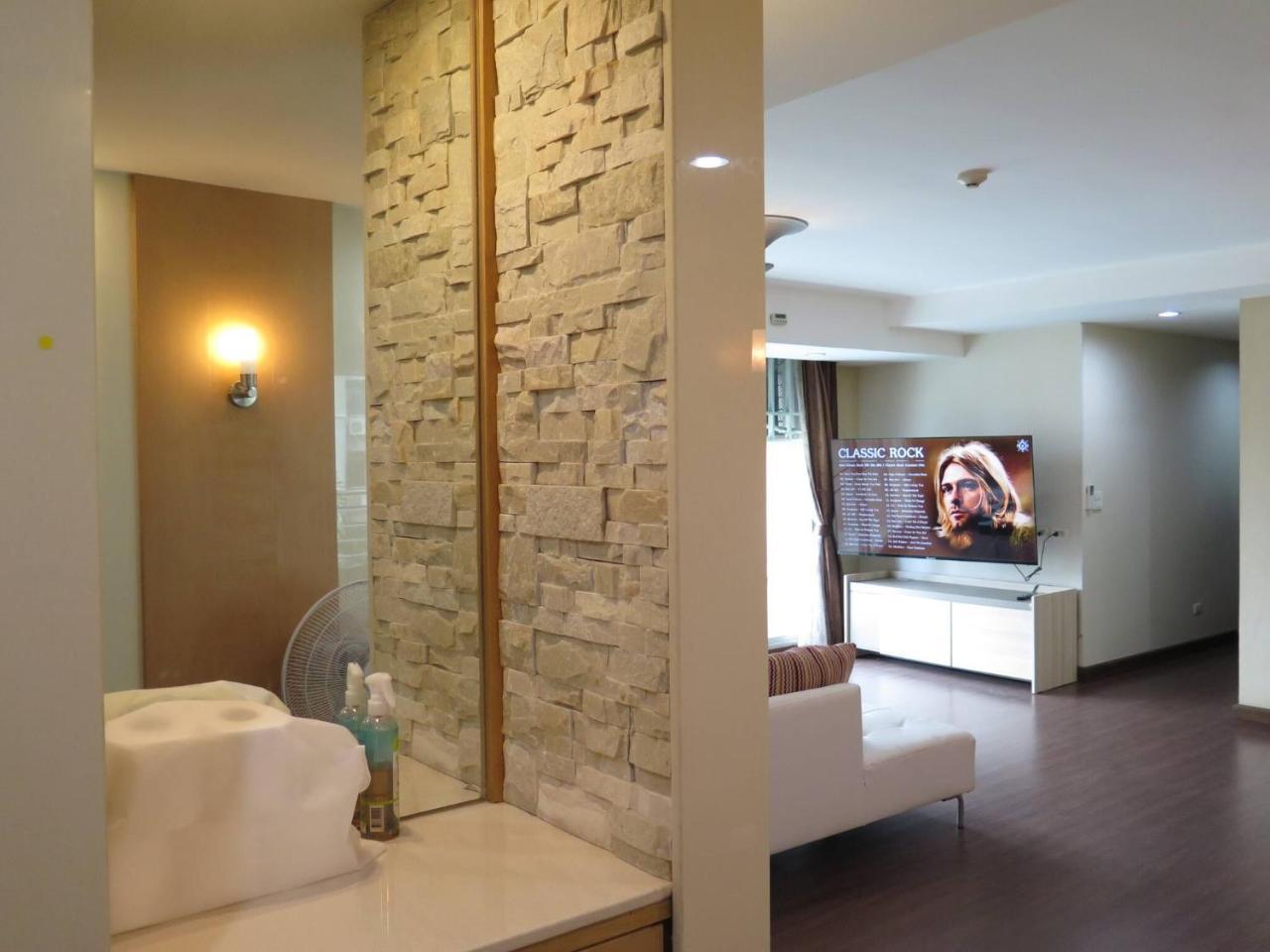 4b-Lovely 2 Bedrooms Bangkok Downtownbtsmrtboat