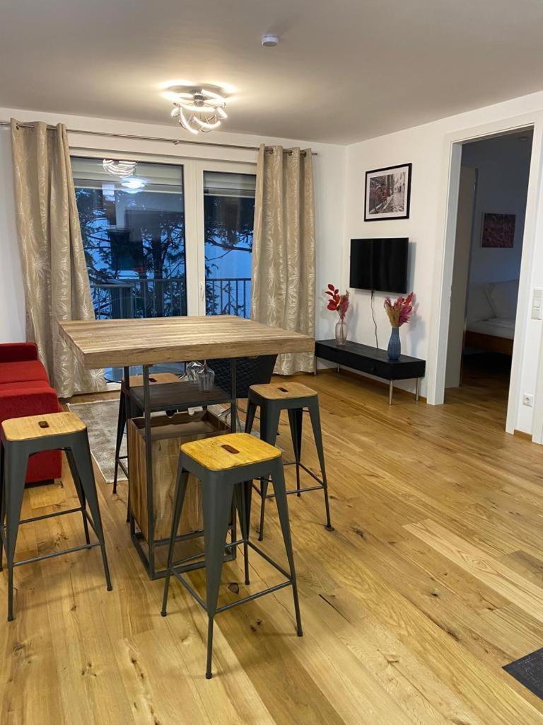 Luxurious Apartment with Big Balcony Near City Center